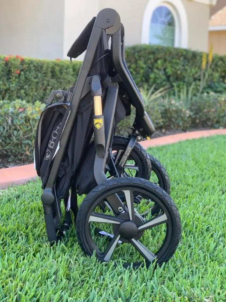 最高のジョギングベビーカー：アクティブな両親のためのトップピック