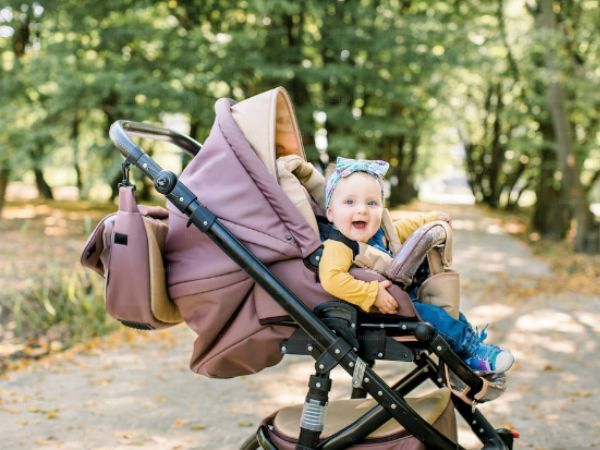 Ein umfassender Leitfaden zum Thema "Wann kann das Baby im Kinderwagen  sitzen?