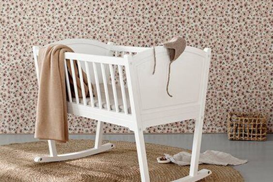 24 Ideas To Do With Baby Crib: DIY Ideas and Tips